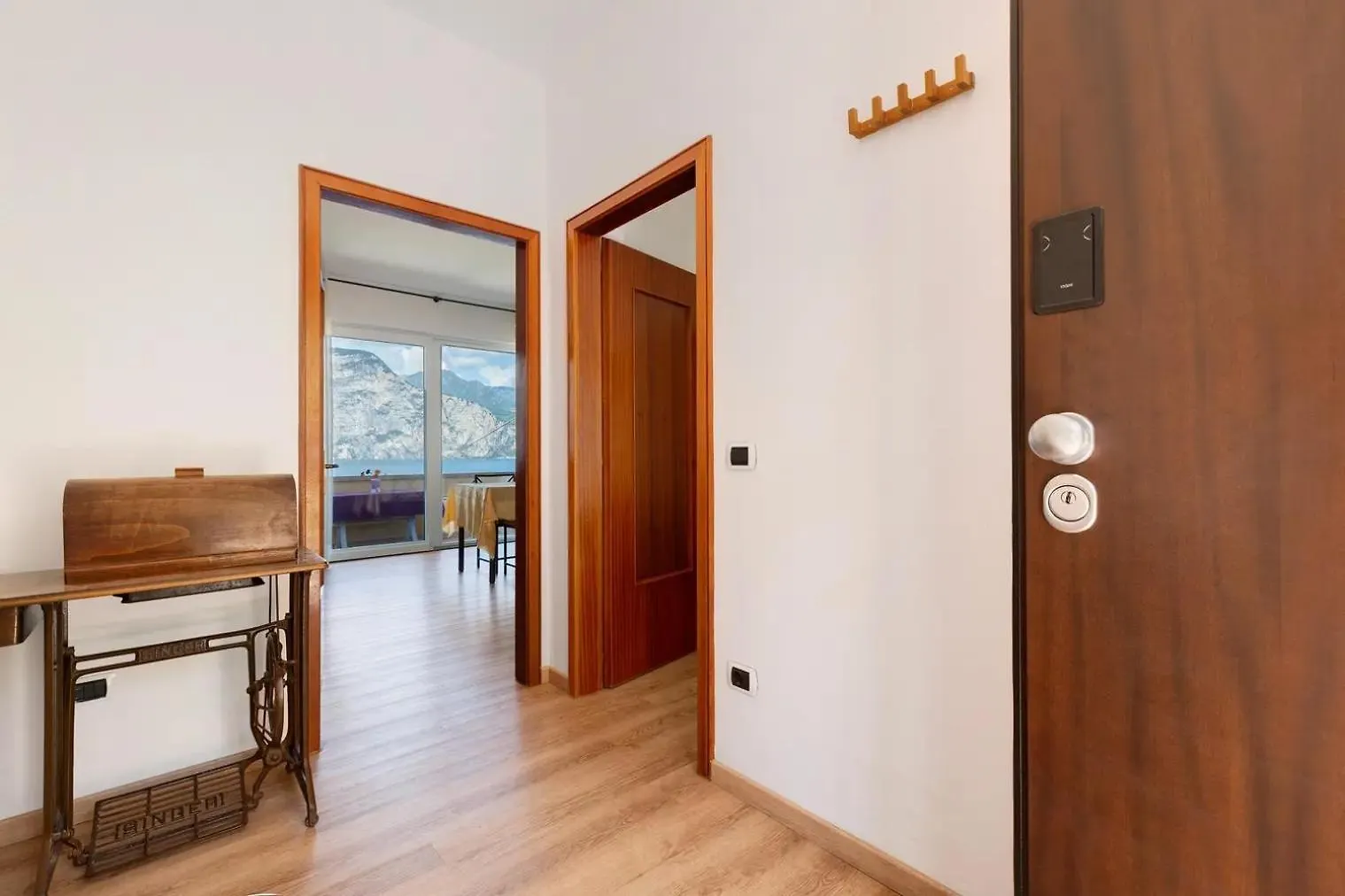 브렌조네 술 가르다 Casa Edda 아파트